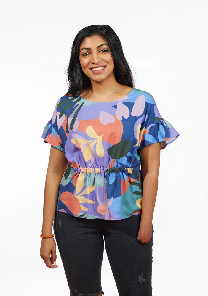 Priya is wearing a size 8 Corin top. Pattern by Grainline Studio.