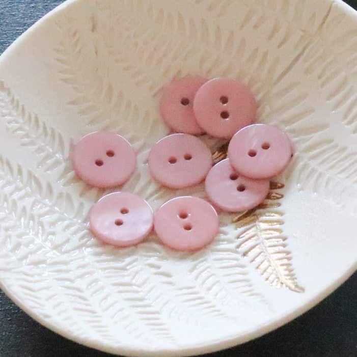 MOTHER OF PEARL BUTTONS • Antique Rose • 15mm