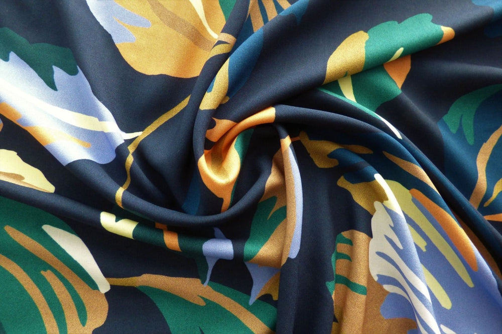 VISCOSE CHALLIS LAWN • ARTSY LEAF $38/metre