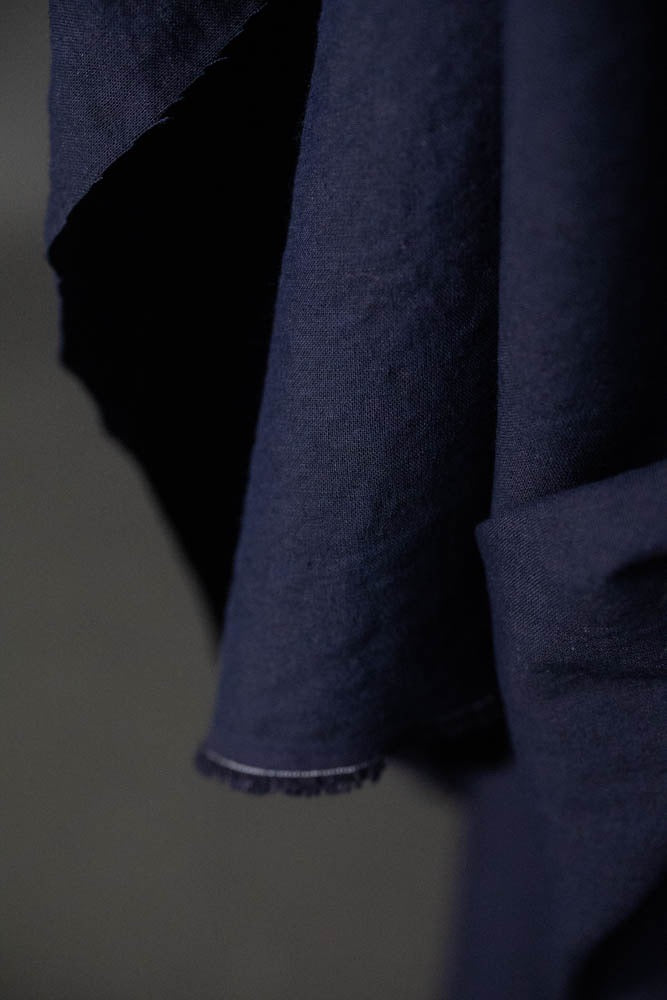 LINEN/RECYCLED LINEN/ORGANIC COTTON •  Dark Navy $82.00/metre