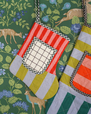QUILTED POCKET STOCKING • PDF Pattern