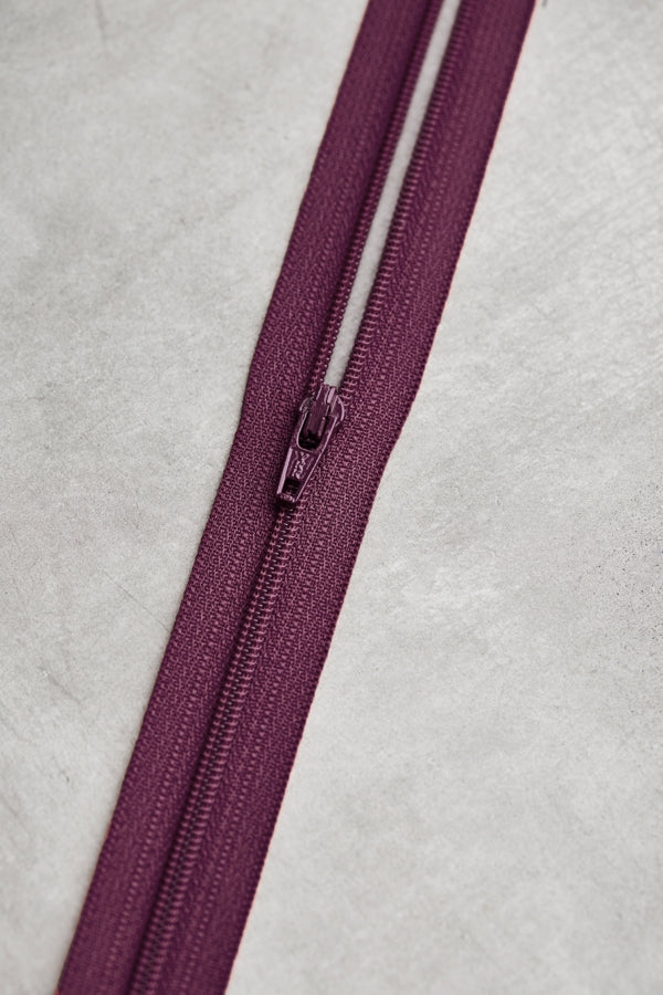 YKK®  BASIC COIL ZIPPER • meetMILK® • 18cm or 30cm