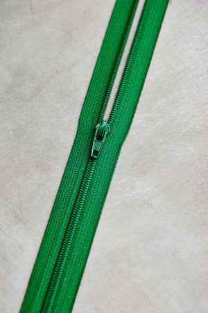 YKK®  BASIC COIL ZIPPER • meetMILK® • 18cm or 30cm