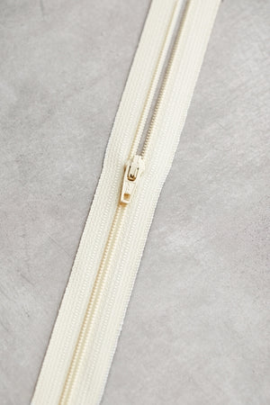YKK®  BASIC COIL ZIPPER • meetMILK® • 18cm or 30cm