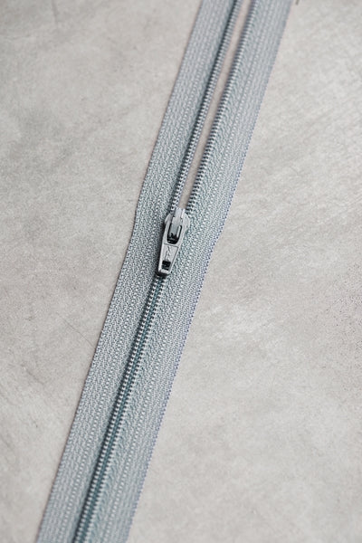 YKK®  BASIC COIL ZIPPER • meetMILK® • 18cm or 30cm