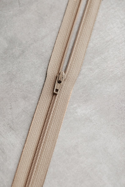 YKK®  BASIC COIL ZIPPER • meetMILK® • 18cm or 30cm