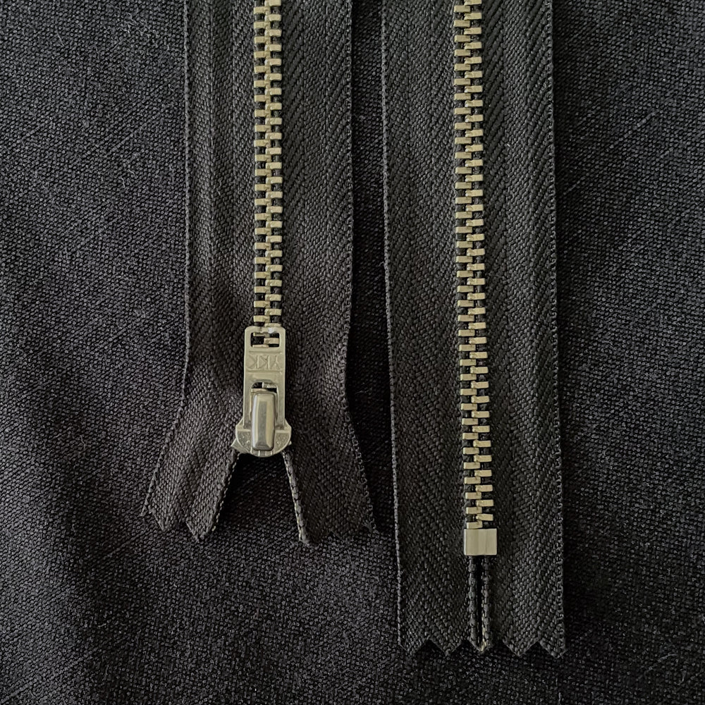 YKK® METAL ZIPPER • Assorted colours • Nickel finish