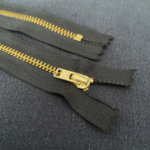 YKK® METAL ZIPPER • Assorted Colours • Brass finish