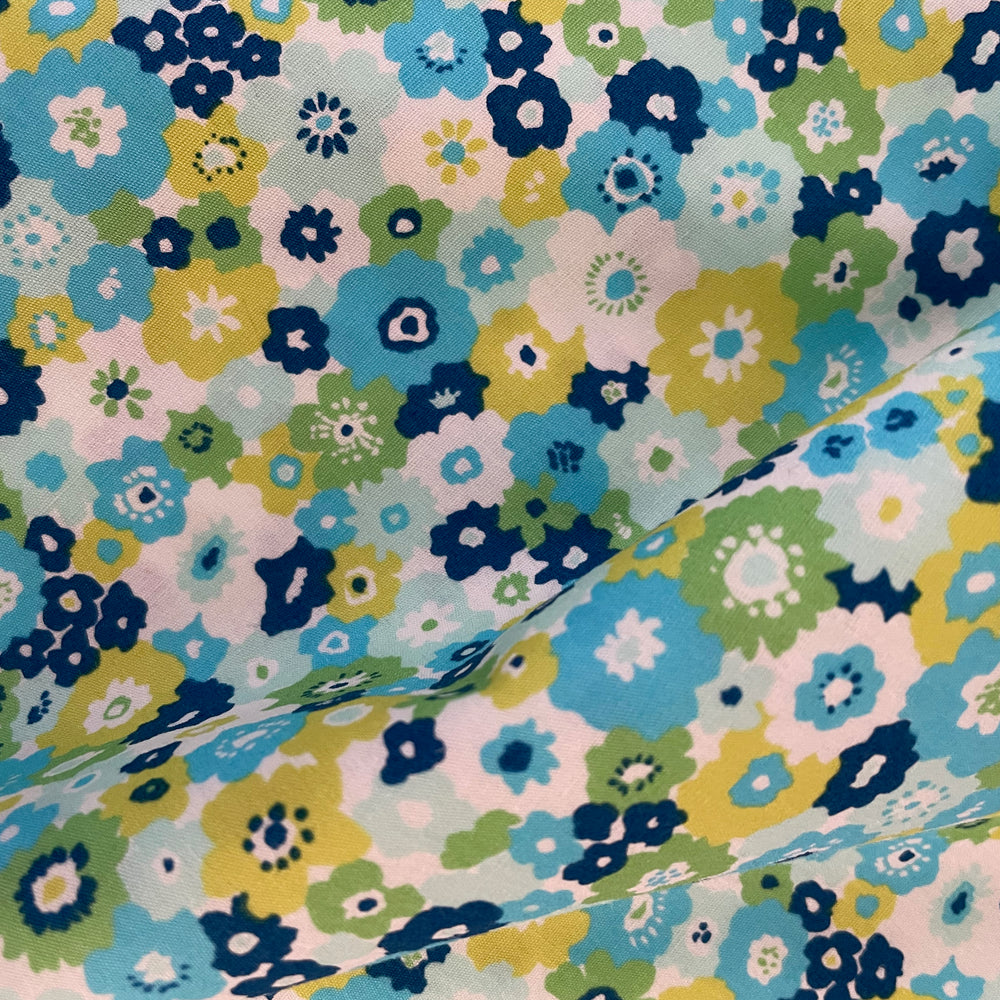 
                
                    Load image into Gallery viewer, COTTON BROADCLOTH •  BLOOM GARDEN • Blue $22.00/metre
                
            