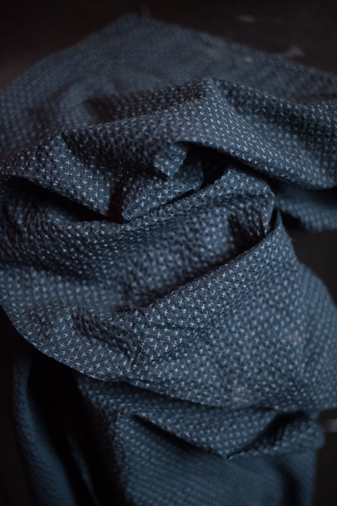 COTTON SEERSUCKER • TOTTORRI CROSS • Navy $64.00/metre