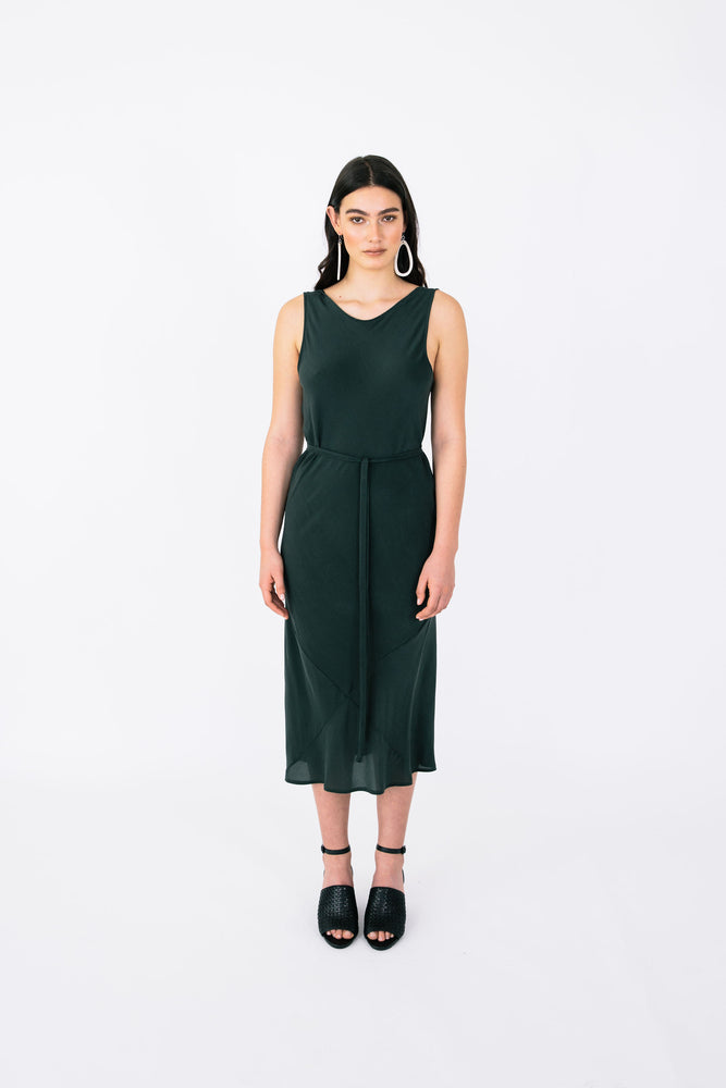 
                
                    Load image into Gallery viewer, RAVINE DRESS • Pattern
                
            