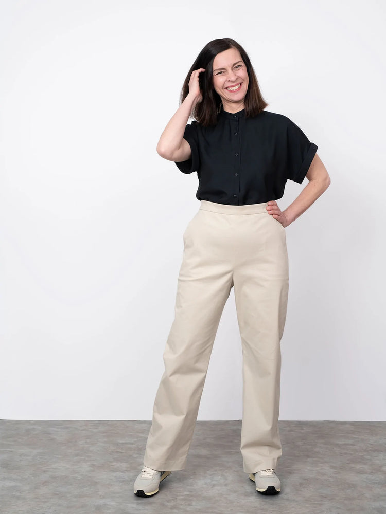 REGULAR FIT TROUSERS • Pattern