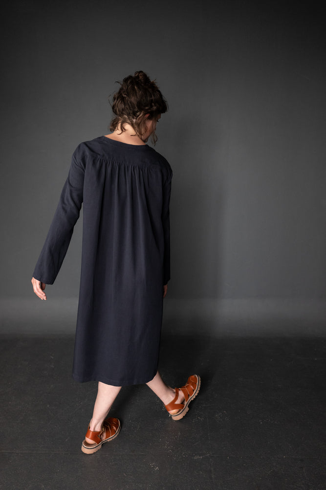 TENCEL™ LYOCELL/LINEN  • Voyage Navy • Remnant 140cm