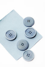 BLAZE COROZO BUTTONS • Faded Blue • 28mm