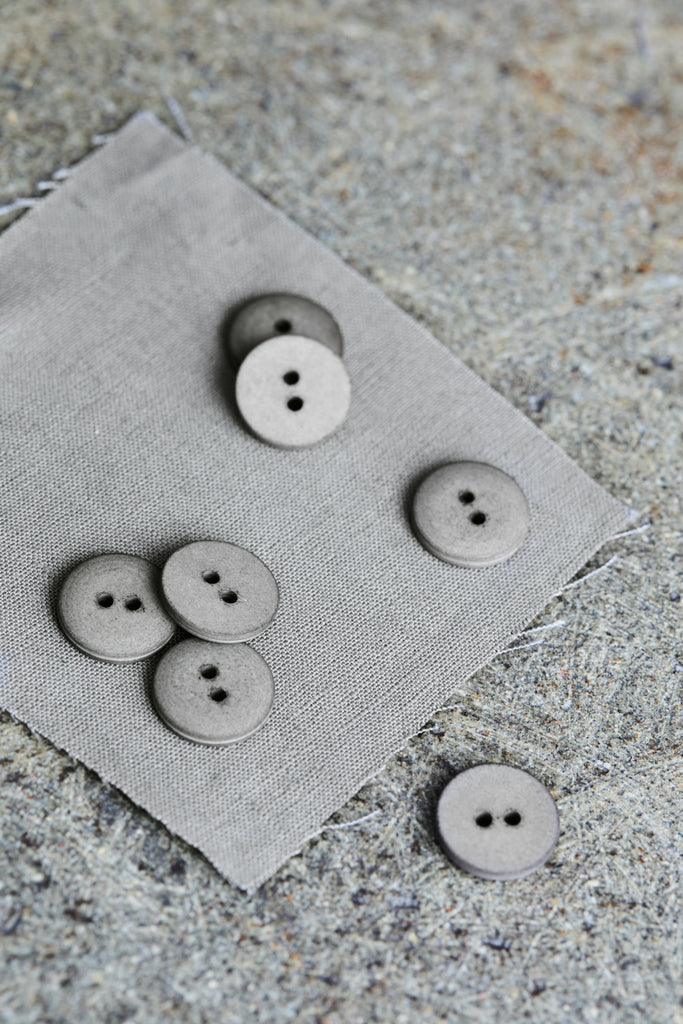 mind the MAKER® CURB COTTON BUTTONS • 11mm or 18mm • Pattern Scissors Frock