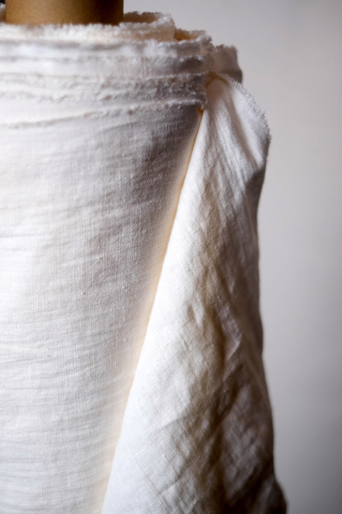 LINEN 185gsm • Milk $69.00/metre