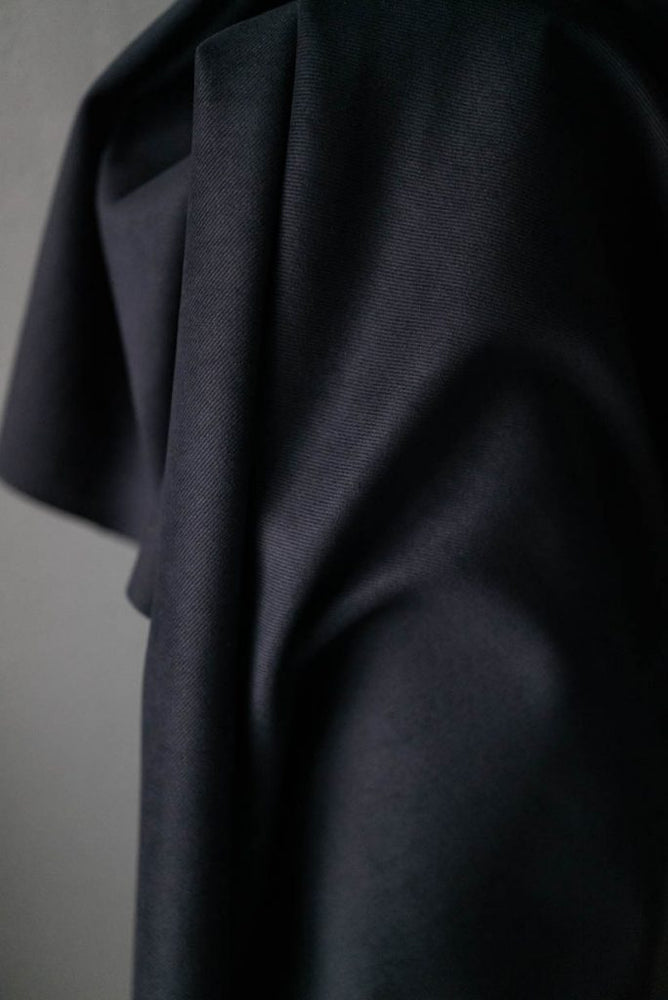 ORGANIC COTTON TWILL 410gsm • Painter's Navy • Remnant 240cm