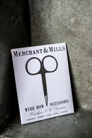 WIDE BOW SCISSORS • Merchant & Mills